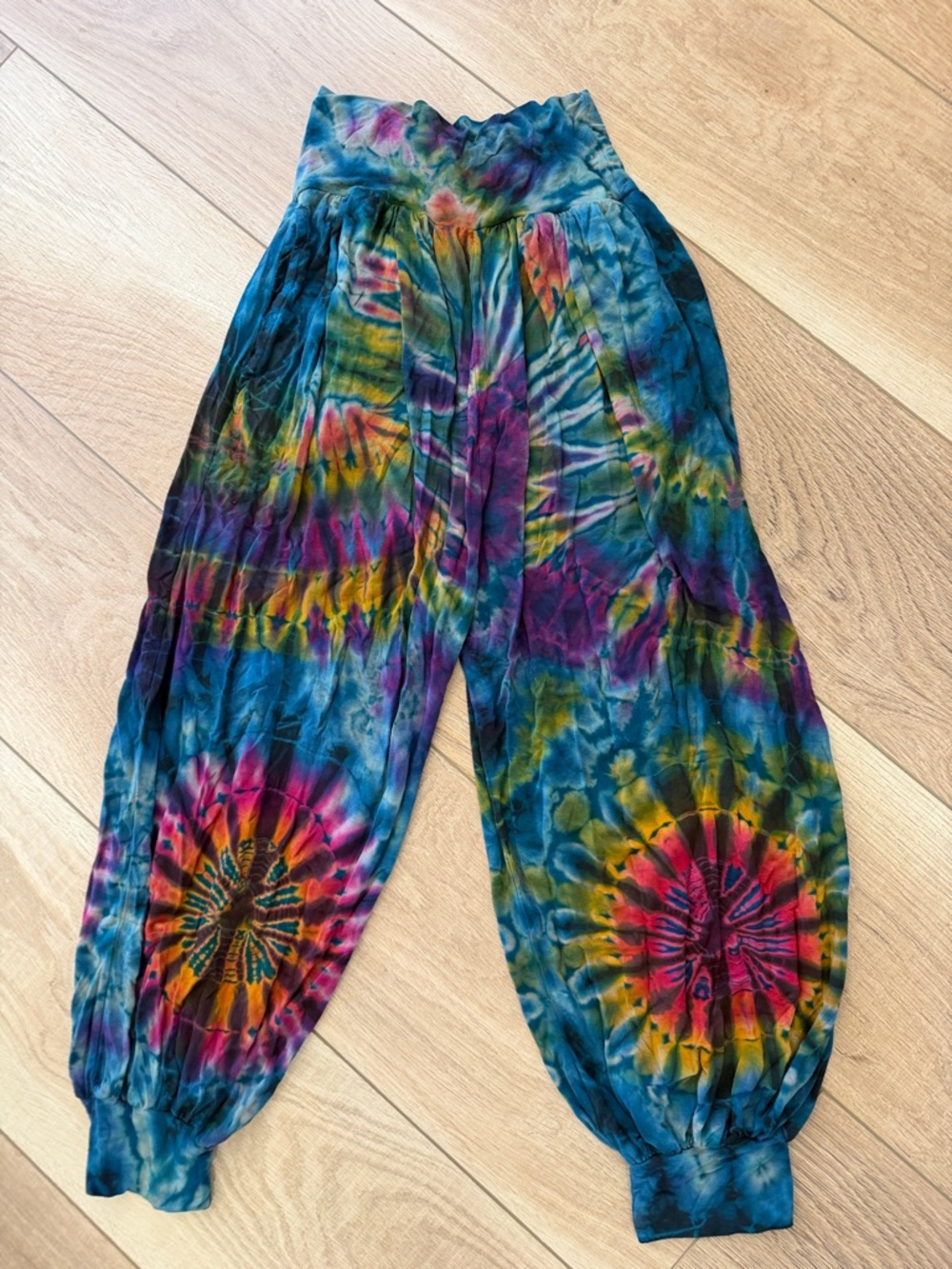 Tie-Dye Harem Pants in Multicolor